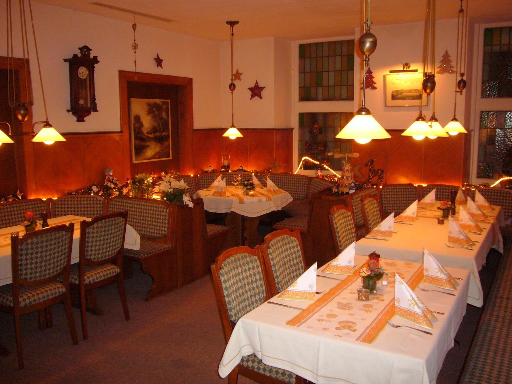 Ackfeld Hotel-Restaurant Bueren  Bagian luar foto