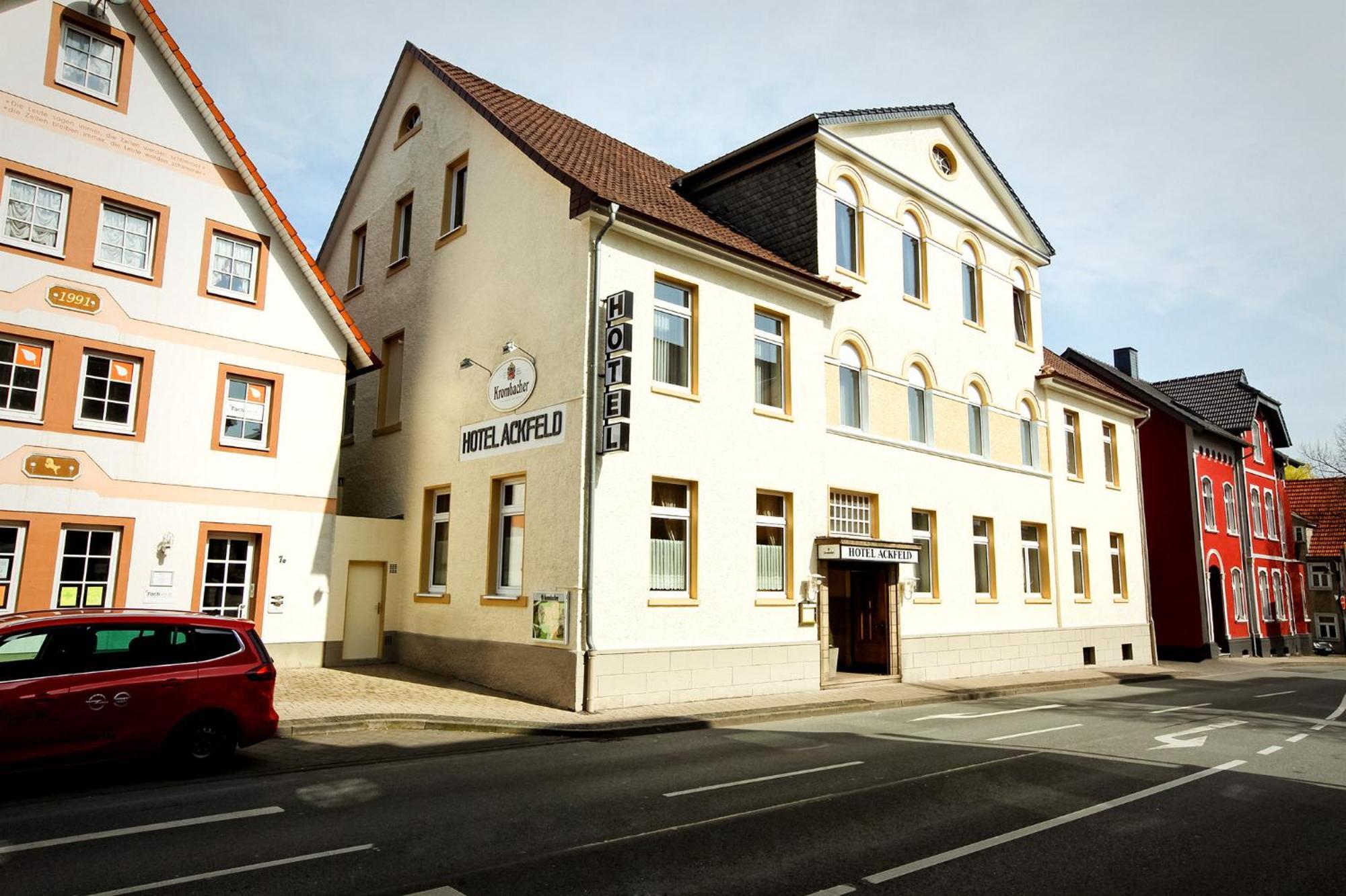 Ackfeld Hotel-Restaurant Bueren  Bagian luar foto