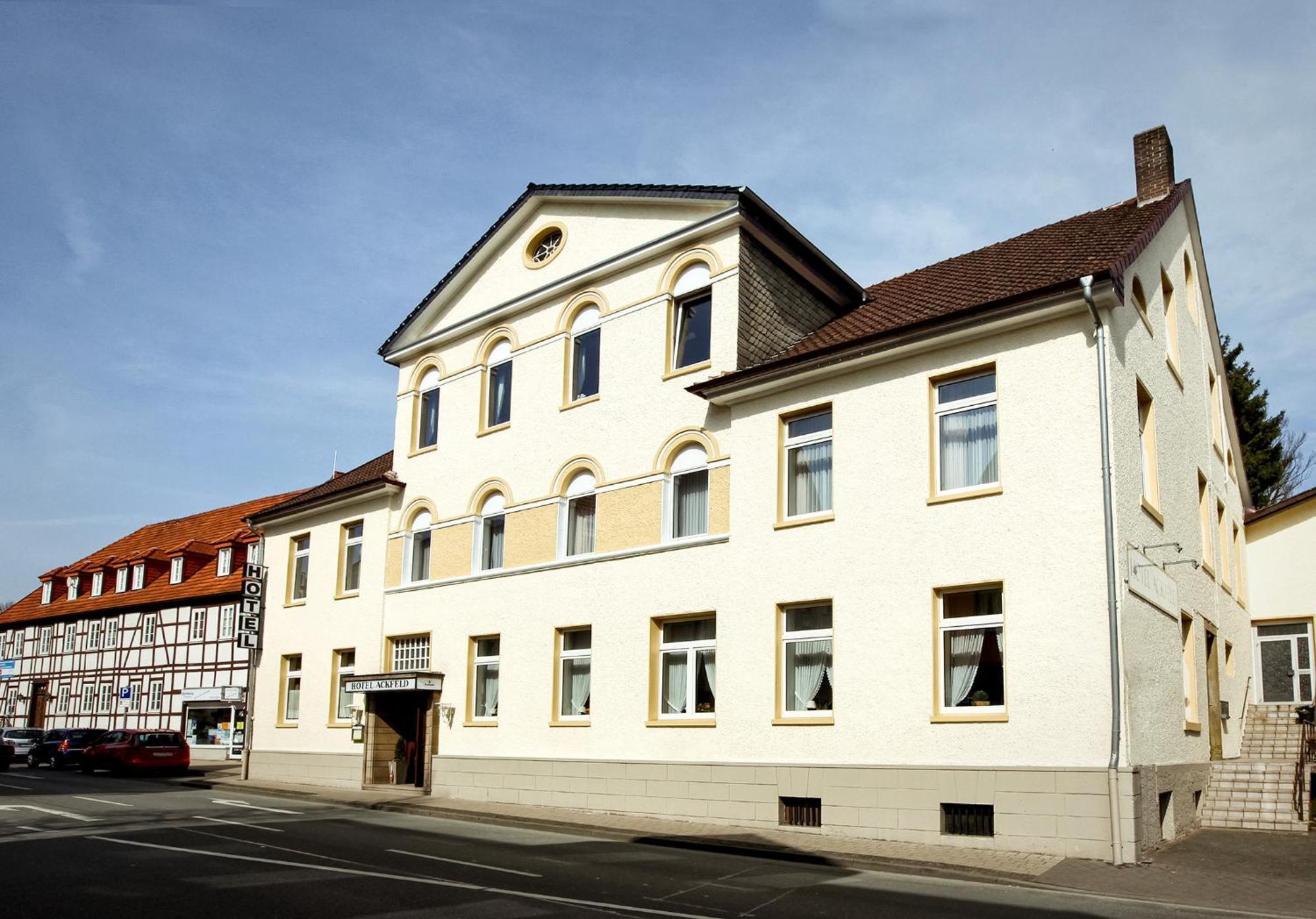 Ackfeld Hotel-Restaurant Bueren  Bagian luar foto
