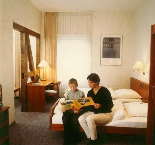 Ackfeld Hotel-Restaurant Bueren  Ruang foto